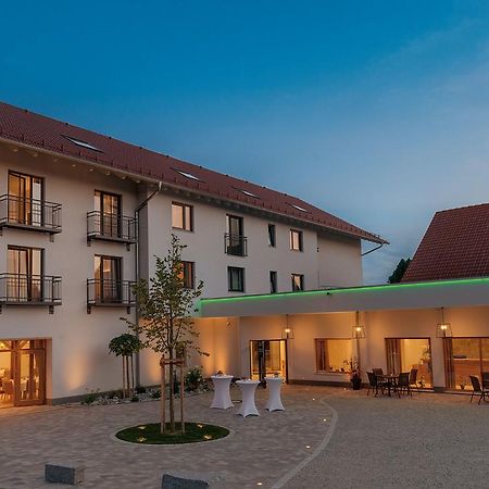 Gasthaus Forster Am See - Eching Bei Landshut Dış mekan fotoğraf