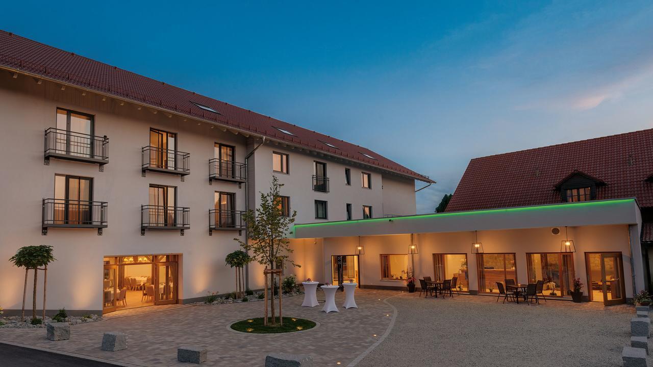 Gasthaus Forster Am See - Eching Bei Landshut Dış mekan fotoğraf